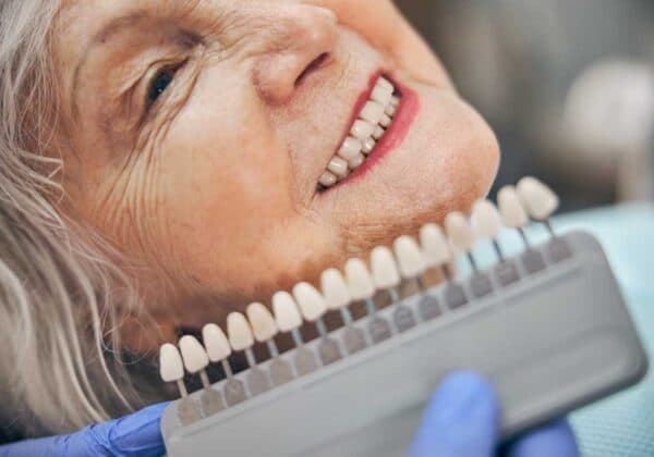 Stomatologia estetyczna — licowki, bonding i wybielanie